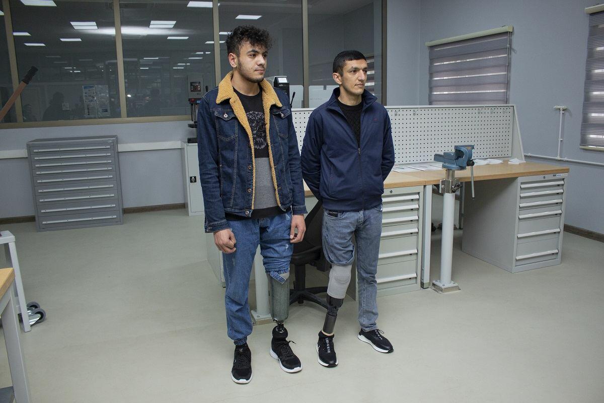 В Азербайджане еще одна группа ветеранов войны получила высокотехнологичные протезы