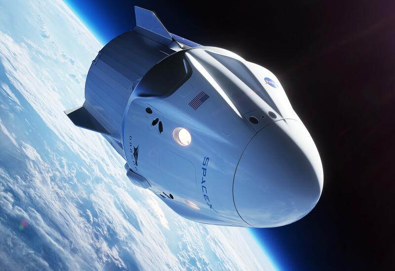 Корабль Crew Dragon доставил на МКС трех космических туристов