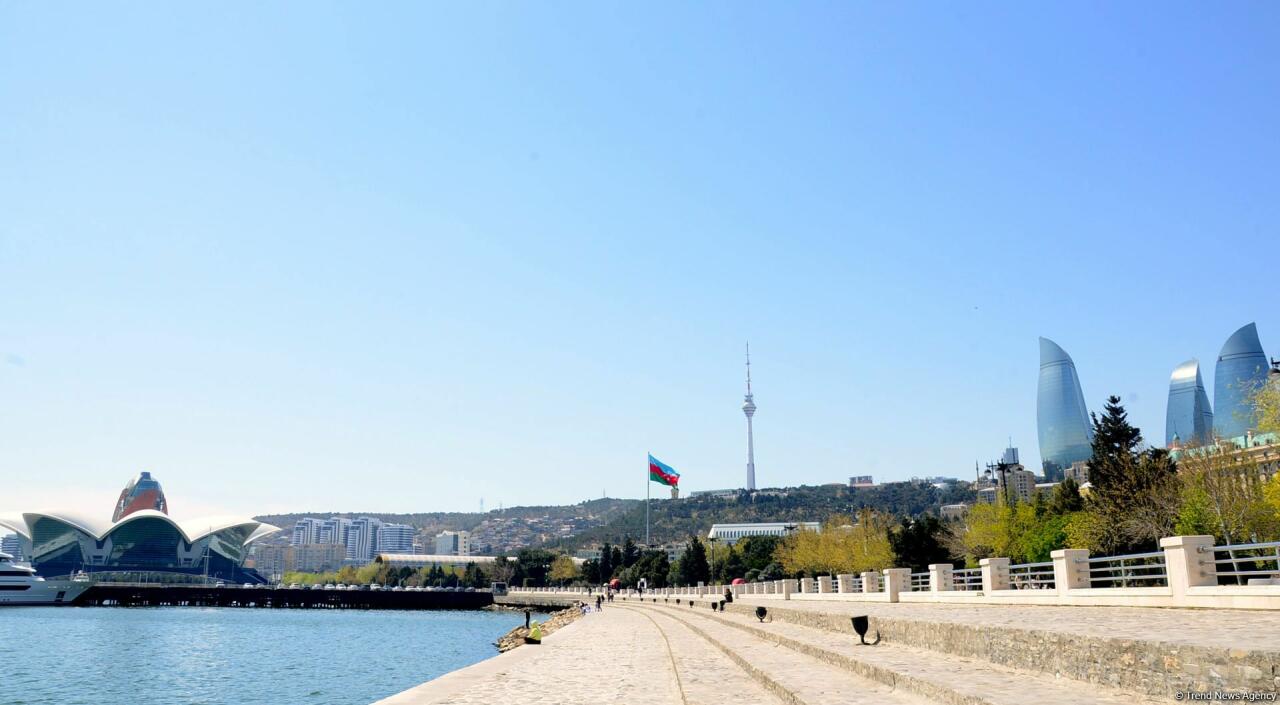 Приморский бульвар Баку