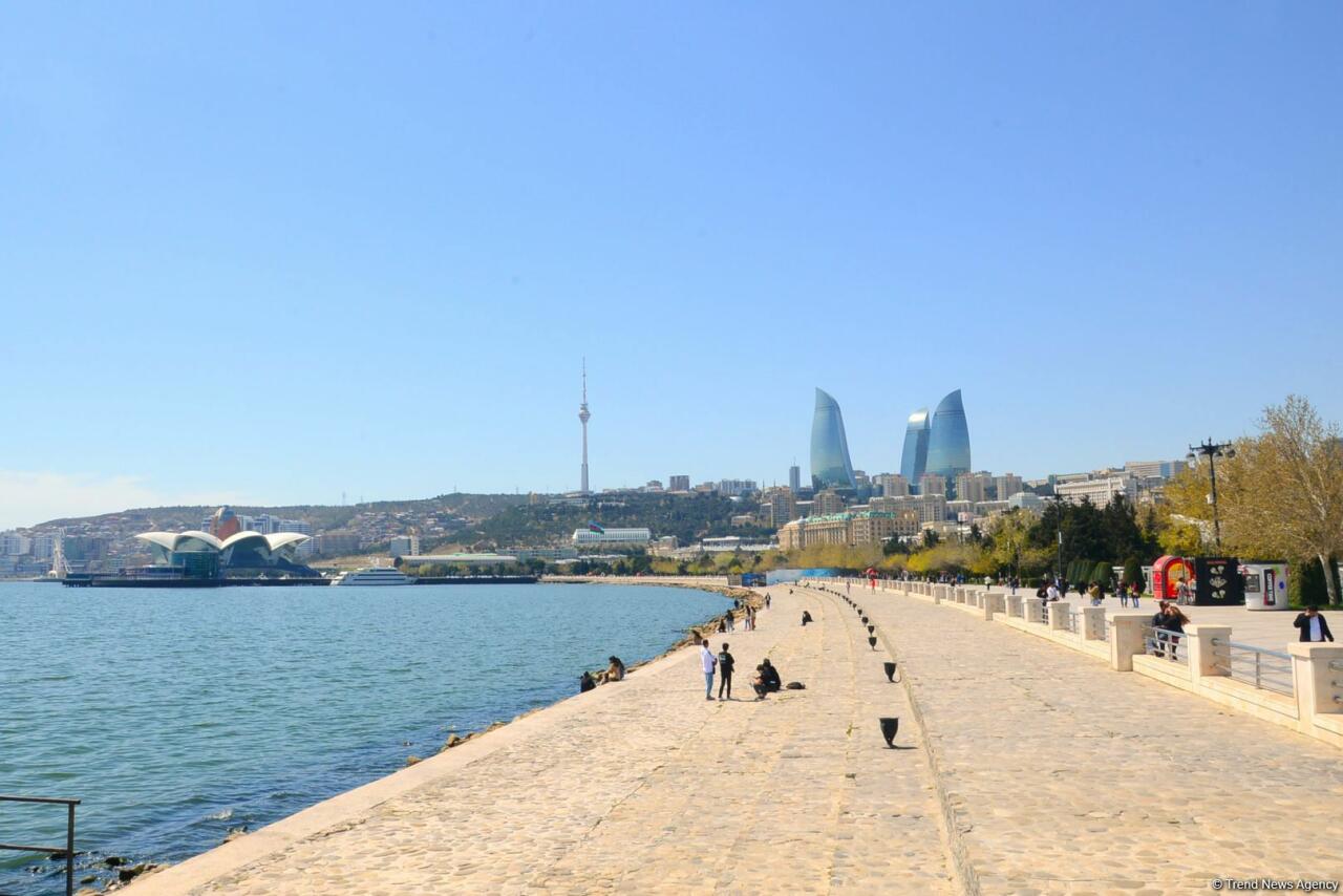 Приморский бульвар Баку