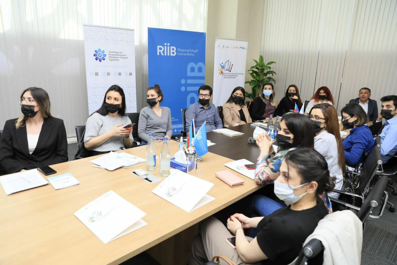 Media nümayəndələri üçün inklüziv təhsil mövzusunda seminar keçirilib