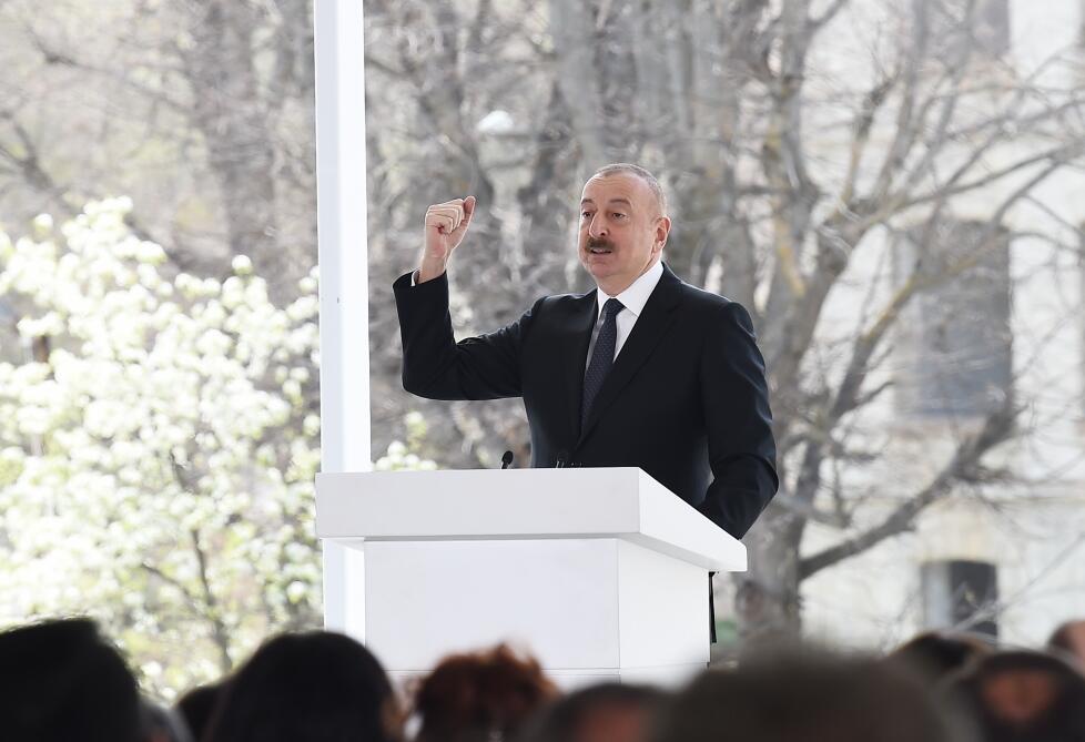 Президент Ильхам Алиев выступил с речью на V съезде азербайджанцев мира в Шуше