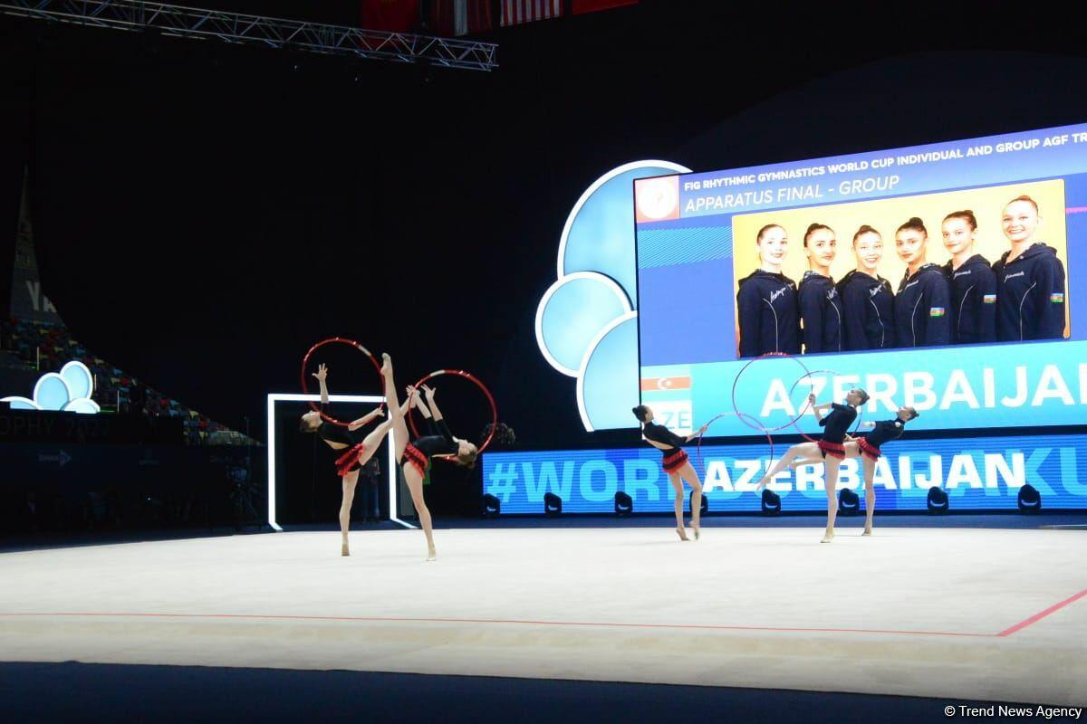 Команда Азербайджана заняла первое место в групповых упражнениях с пятью обручами на Кубке мира в Баку