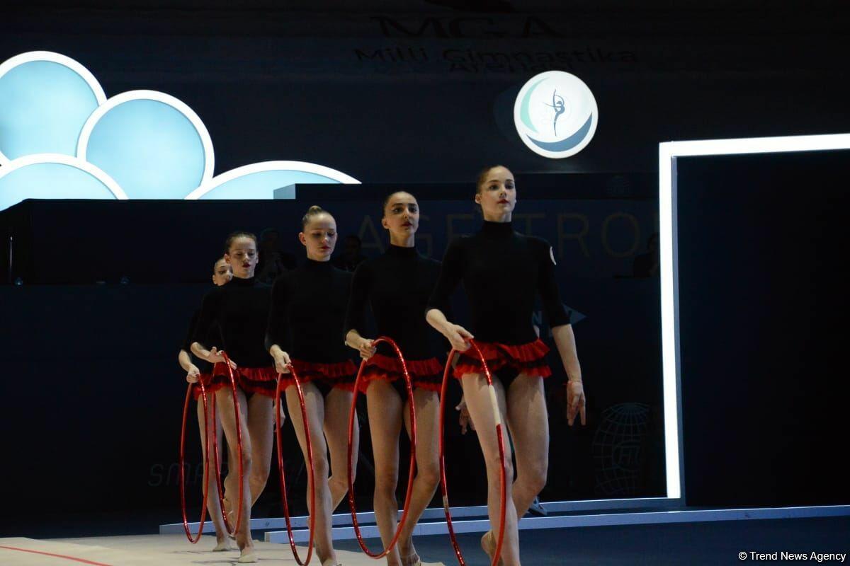 Команда Азербайджана заняла первое место в групповых упражнениях с пятью обручами на Кубке мира в Баку