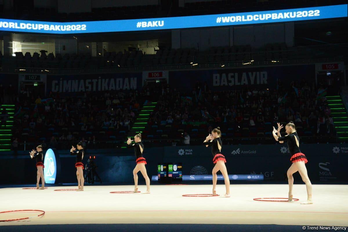 Команда Азербайджана заняла первое место в групповых упражнениях с пятью обручами на Кубке мира в Баку