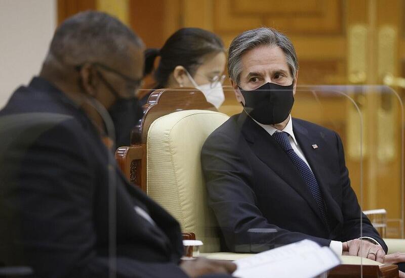 Госсекретарь и министр обороны США находятся в Киеве