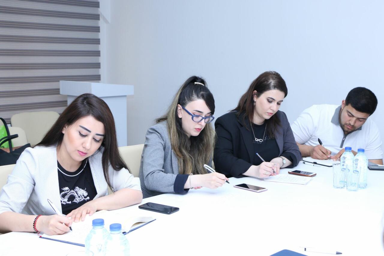 "Azərbaycan dili beynəlxalq aləmdə” layihəsi çərçivəsində xaricdə yaşayan diaspor nümayəndələri ilə görüş keçirilib