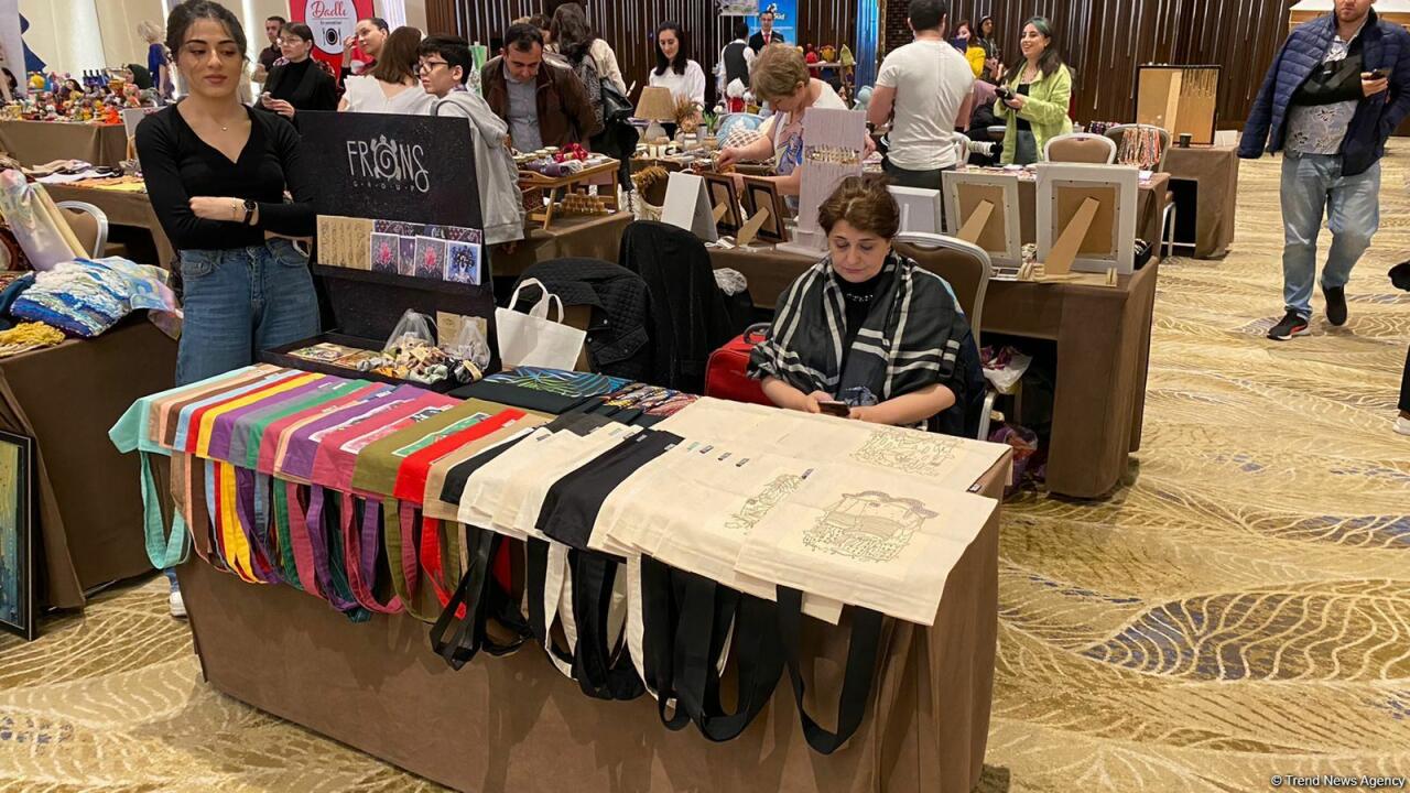 В Баку стартовала крупнейшая ярмарка для женщин-предпринимателей «THE MAY FAIR by İZ»