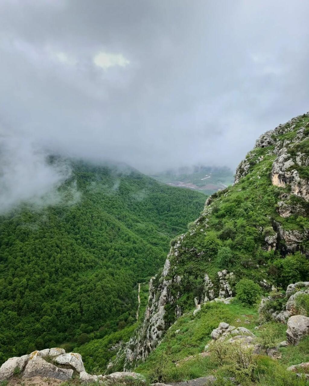 Красивые атмосферные места Шуши