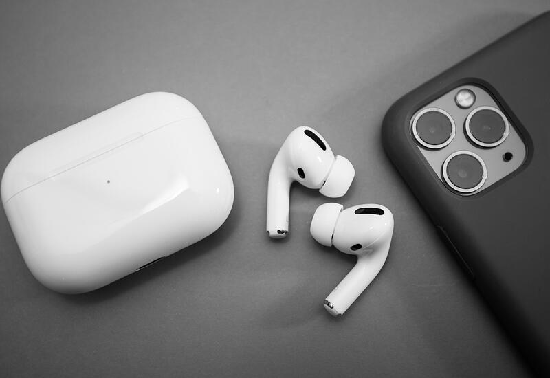 Наушникам AirPods предрекли смену зарядки