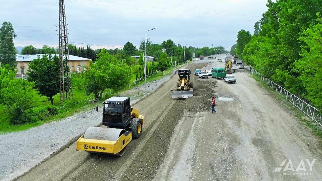 Реконструкция автодороги Огуз-Шеки продолжается