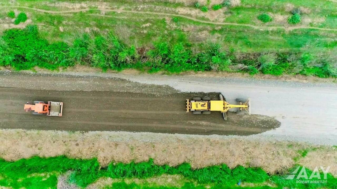 В Бейлагане проводится реконструкция 36-километровой автодороги