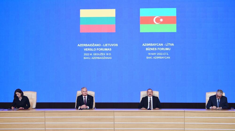 Президент Ильхам Алиев и Президент Гитанас Науседа приняли участие в азербайджано-литовском бизнес-форуме