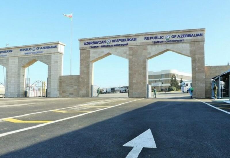 Откроет ли Азербайджан свои сухопутные границы в следующем месяце?