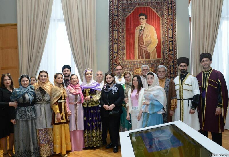 Театральный подарок к Международному дню музеев: в Баку показали спектакль о жизни Хуршидбану Натаван