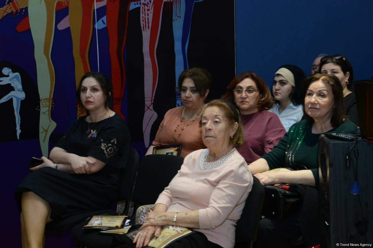 Театральный подарок к Международному дню музеев: в Баку показали спектакль о жизни Хуршидбану Натаван