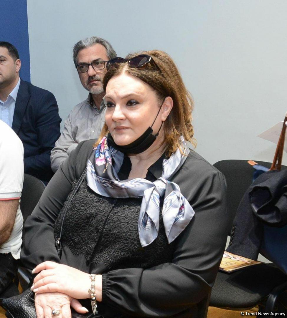 Театральный подарок к Международному дню музеев: в Баку показали спектакль о жизни Хуршидбану Натаван