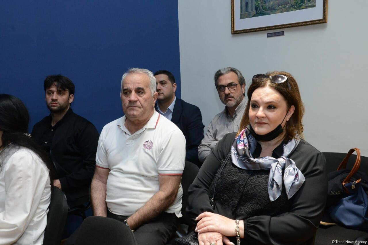 Театральный подарок к Международному дню музеев: в Баку показали спектакль о жизни Хуршидбану Натаван