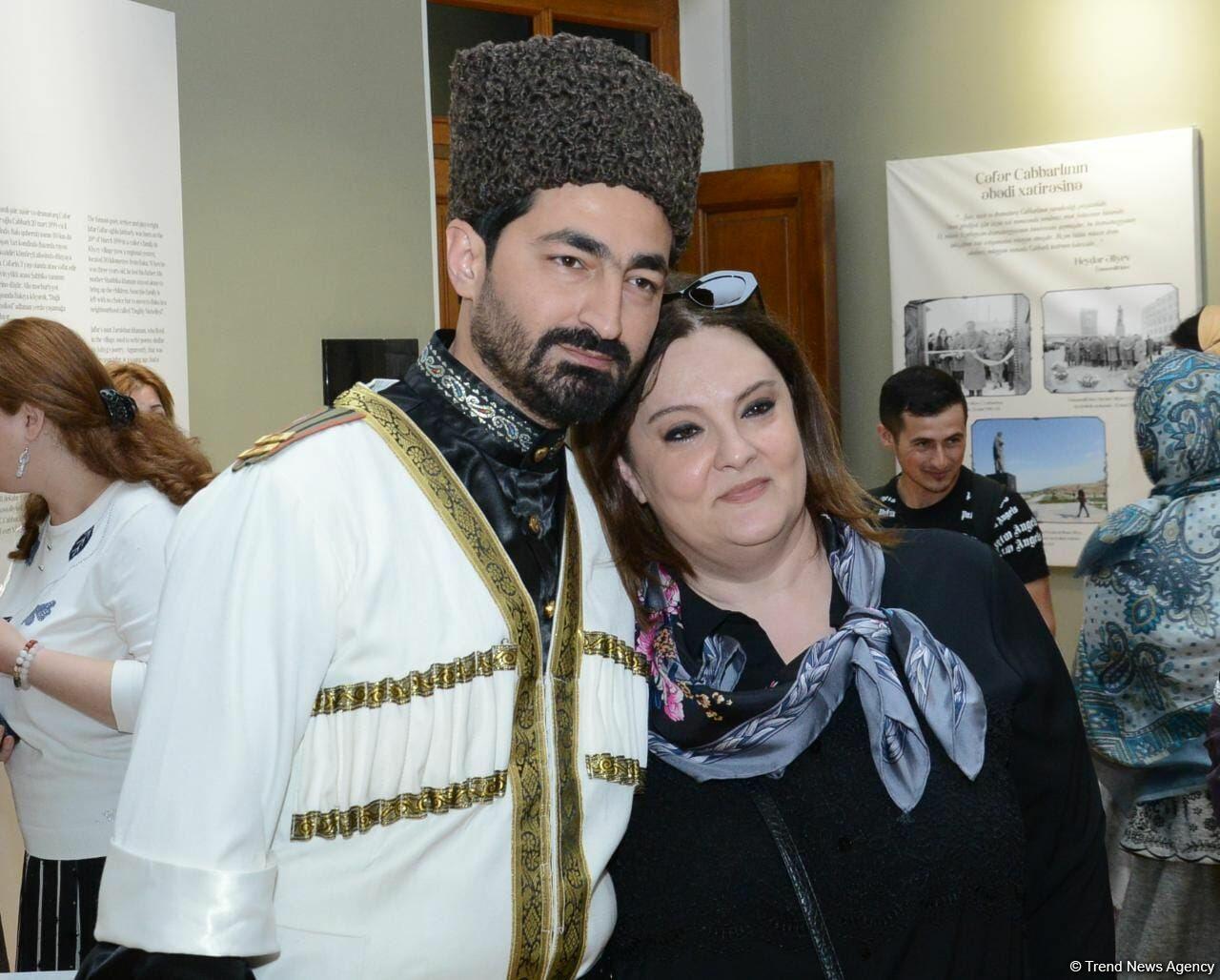 Театральный подарок к Международному дню музеев: в Баку показали спектакль о жизни Хуршидбану Натаван