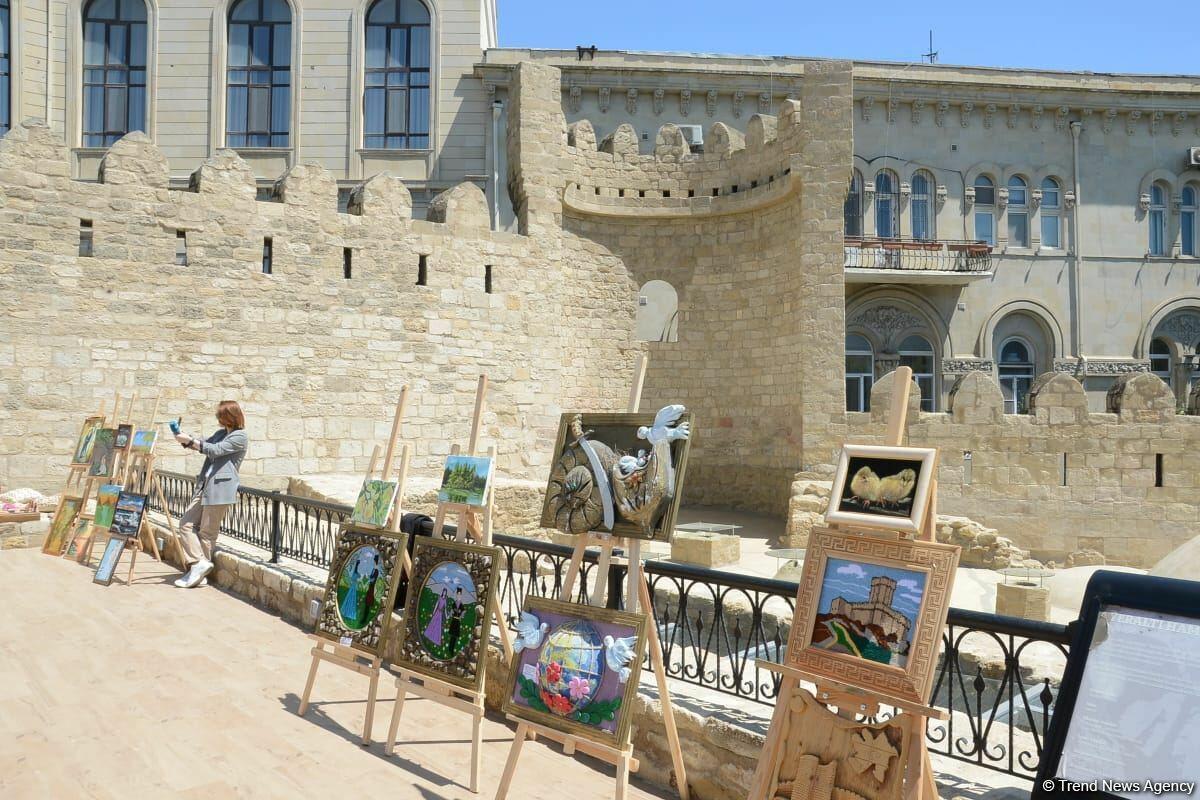 В Баку открылась выставка-ярмарка ATMA-YARAT-SAT