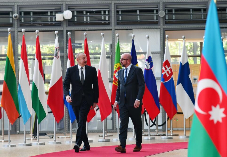 Состоялась встреча Президента Ильхама Алиева с президентом Совета Европейского Союза Шарлем Мишелем один на один