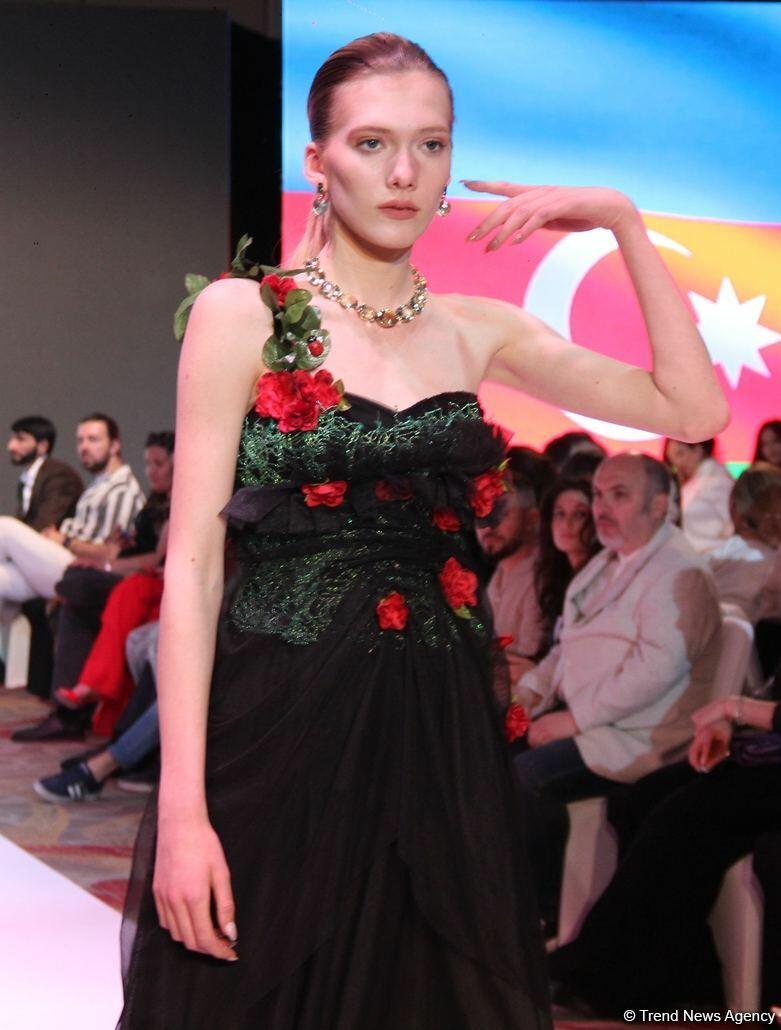 Фахрия Халафова представила новую коллекцию Bella Rosa на Azerbaijan Fashion Week