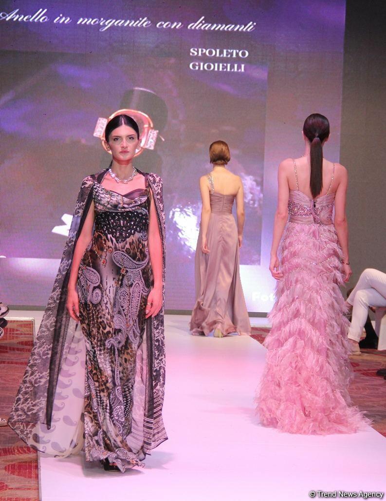 Фахрия Халафова представила новую коллекцию Bella Rosa на Azerbaijan Fashion Week