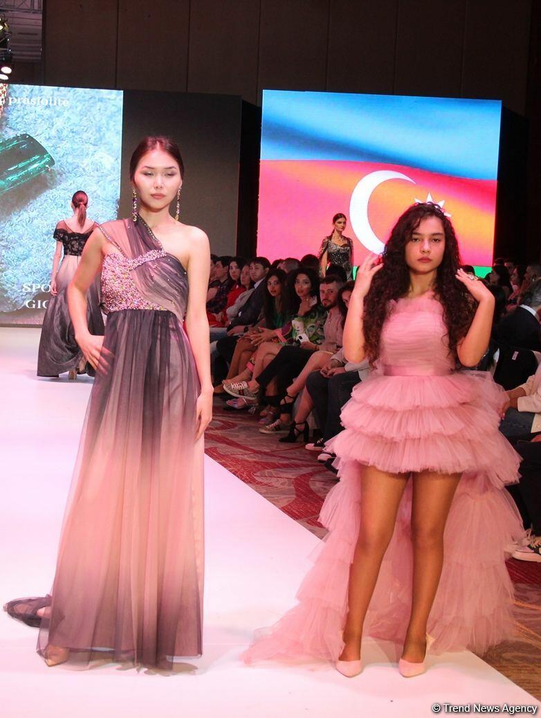 Фахрия Халафова представила новую коллекцию Bella Rosa на Azerbaijan Fashion Week