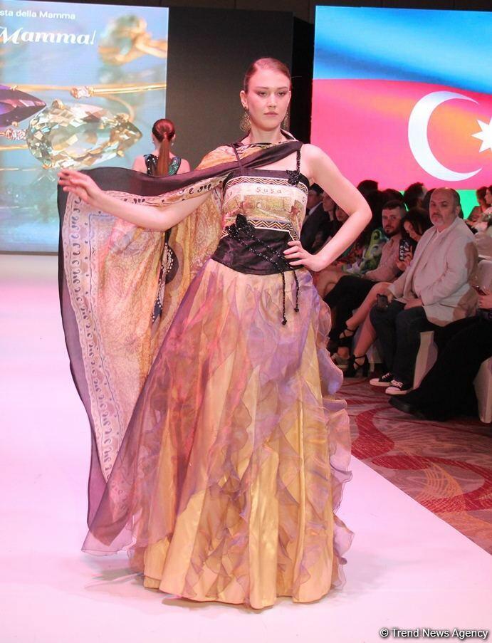 Фахрия Халафова представила новую коллекцию Bella Rosa на Azerbaijan Fashion Week