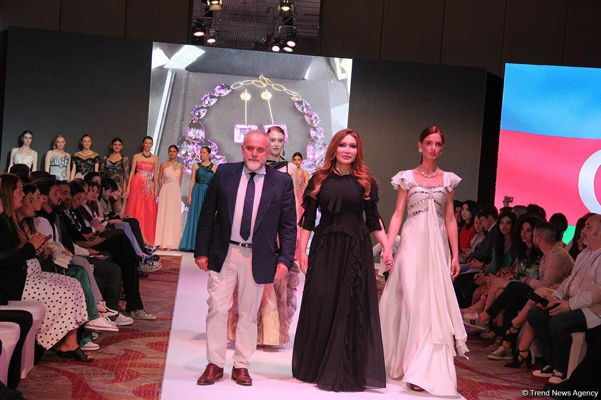 Фахрия Халафова представила новую коллекцию Bella Rosa на Azerbaijan Fashion Week