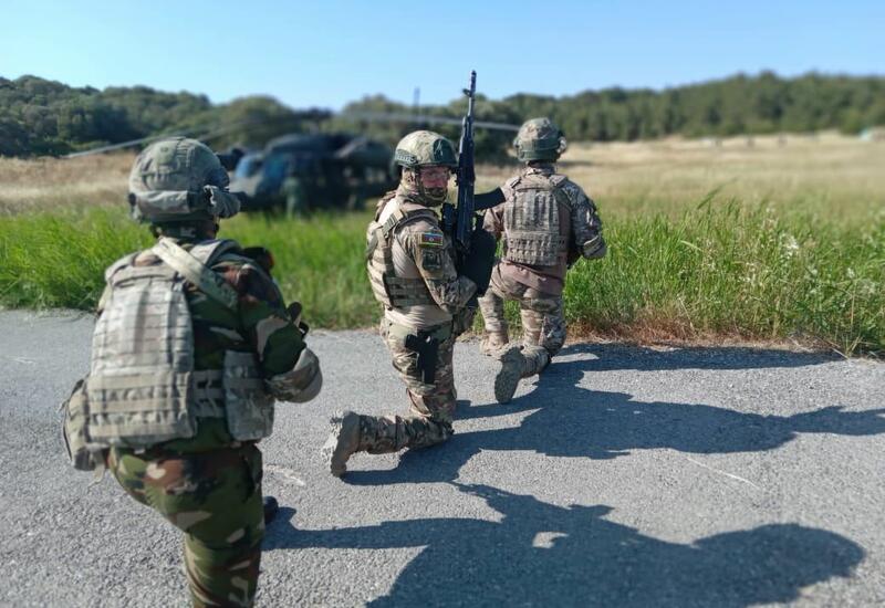 Азербайджанские военнослужащие выполнили практические стрельбы на «Эфес-2022»
