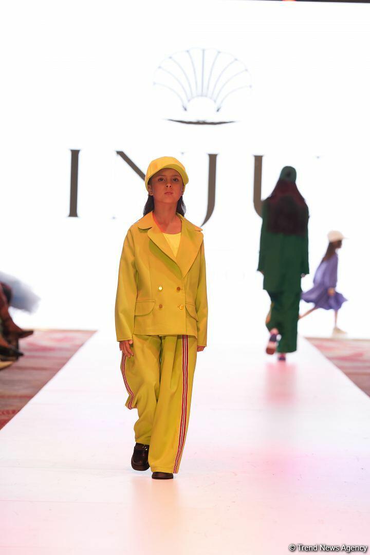 Azerbaijan Fashion Week 2022 – любимый Восток, футуризм, вечерние наряды