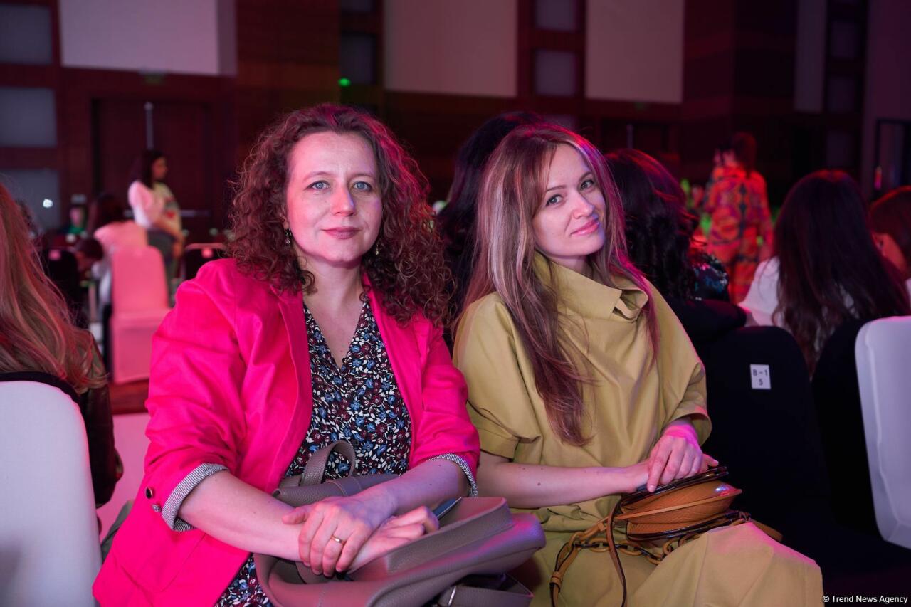 Azerbaijan Fashion Week 2022 – любимый Восток, футуризм, вечерние наряды