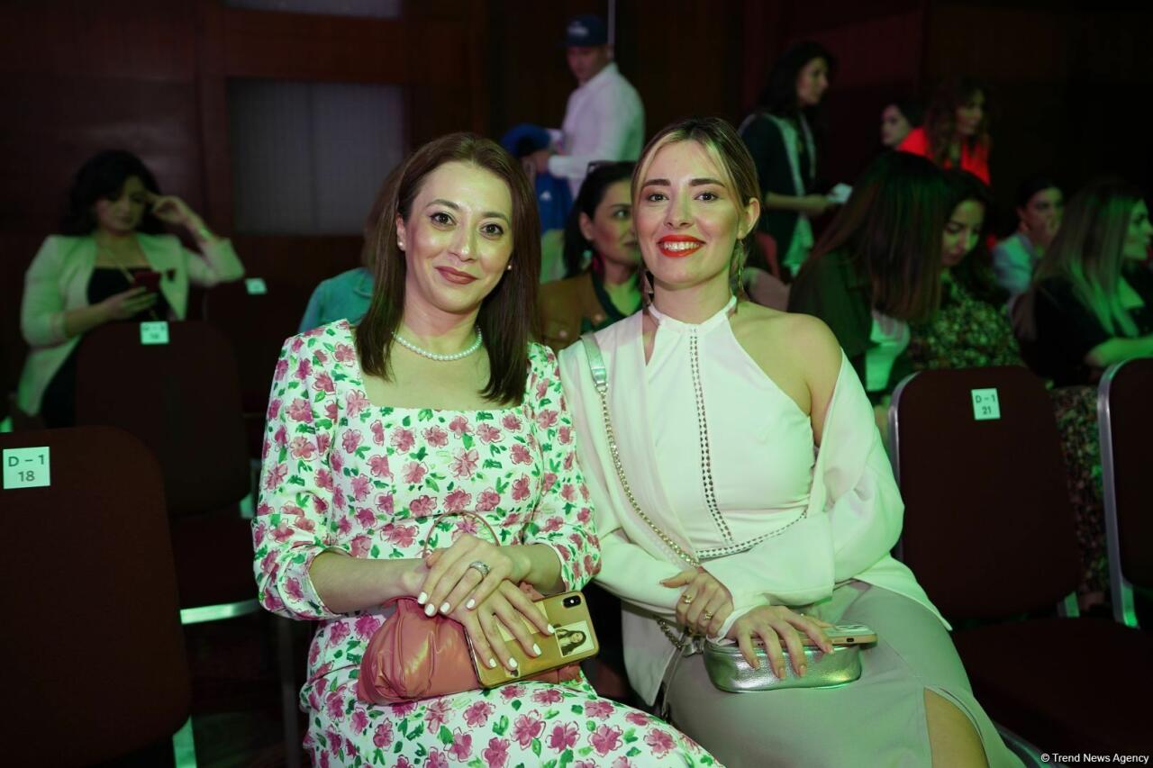 Azerbaijan Fashion Week 2022 – любимый Восток, футуризм, вечерние наряды