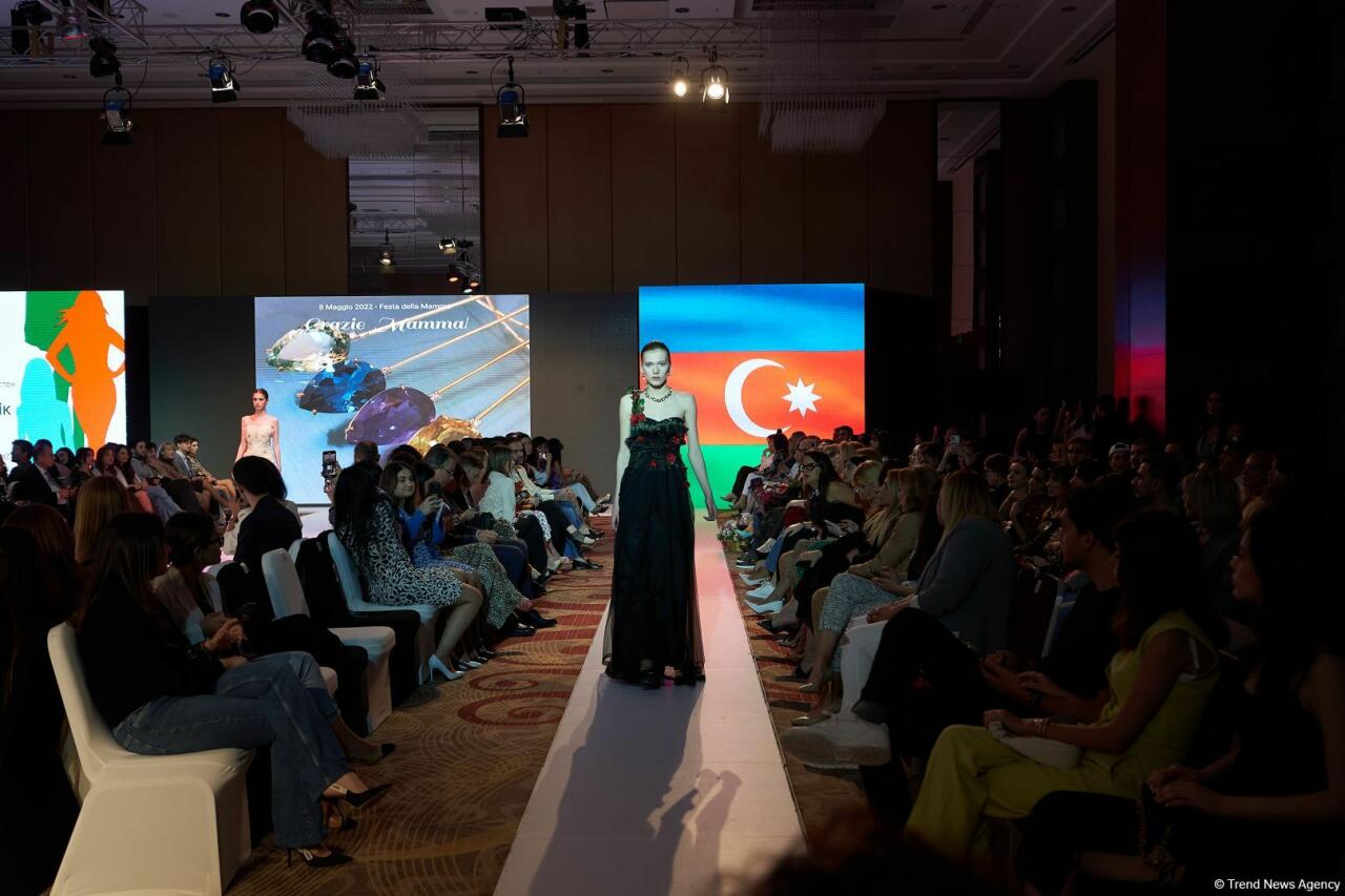 Azerbaijan Fashion Week 2022 – любимый Восток, футуризм, вечерние наряды