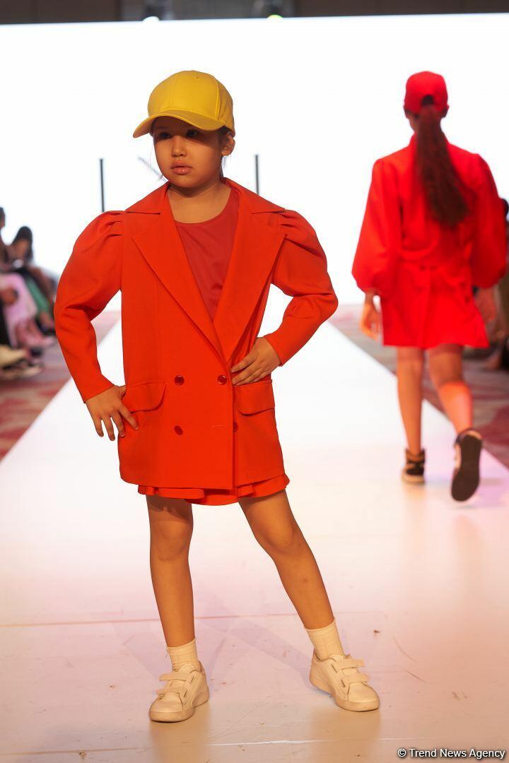 Azerbaijan Fashion Week 2022 – любимый Восток, футуризм, вечерние наряды