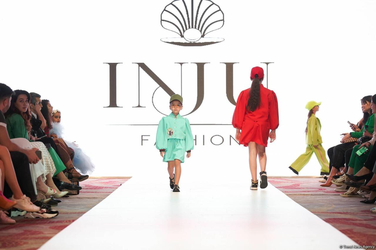 Azerbaijan Fashion Week 2022 – любимый Восток, футуризм, вечерние наряды