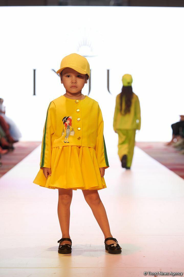 Azerbaijan Fashion Week 2022 – любимый Восток, футуризм, вечерние наряды