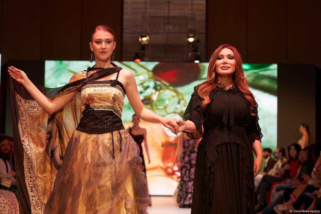 Azerbaijan Fashion Week 2022 – любимый Восток, футуризм, вечерние наряды