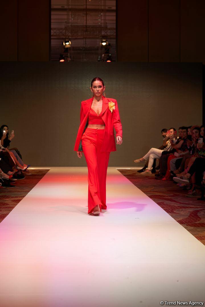 Azerbaijan Fashion Week 2022 – любимый Восток, футуризм, вечерние наряды