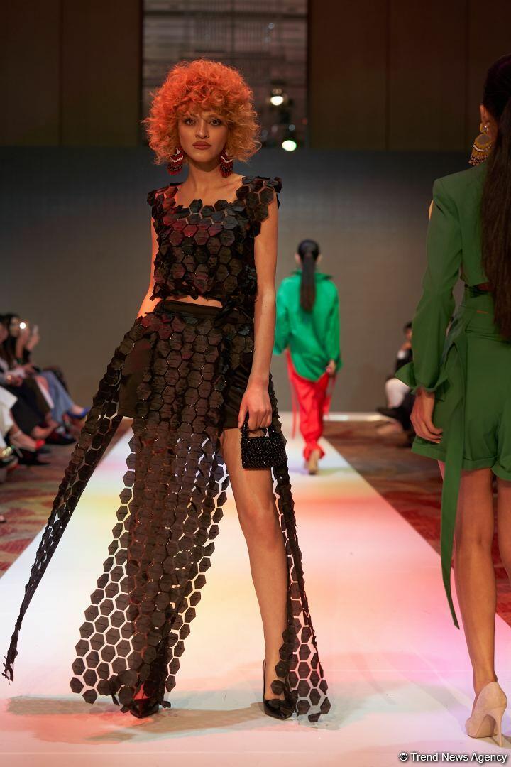 Azerbaijan Fashion Week 2022 – любимый Восток, футуризм, вечерние наряды