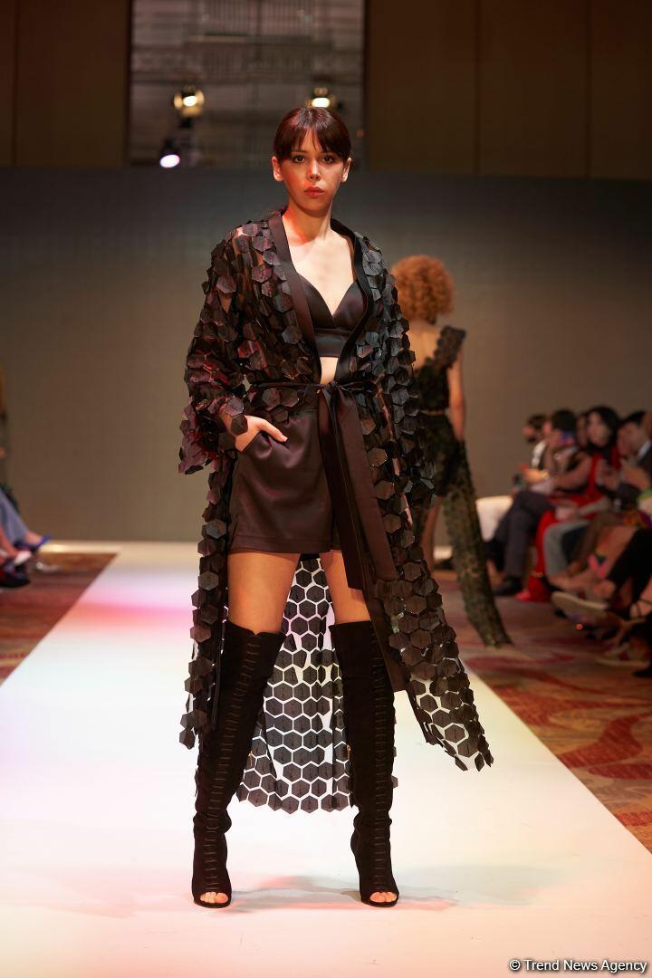Azerbaijan Fashion Week 2022 – любимый Восток, футуризм, вечерние наряды