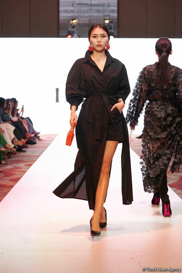 Azerbaijan Fashion Week 2022 – любимый Восток, футуризм, вечерние наряды