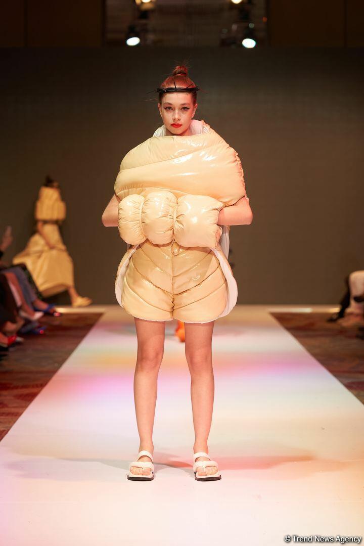 Azerbaijan Fashion Week 2022 – любимый Восток, футуризм, вечерние наряды