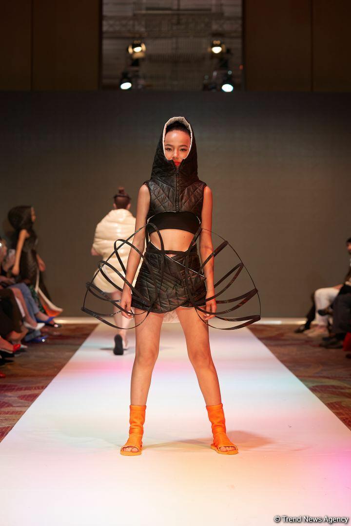 Azerbaijan Fashion Week 2022 – любимый Восток, футуризм, вечерние наряды