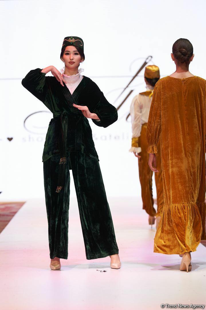 Azerbaijan Fashion Week 2022 – любимый Восток, футуризм, вечерние наряды