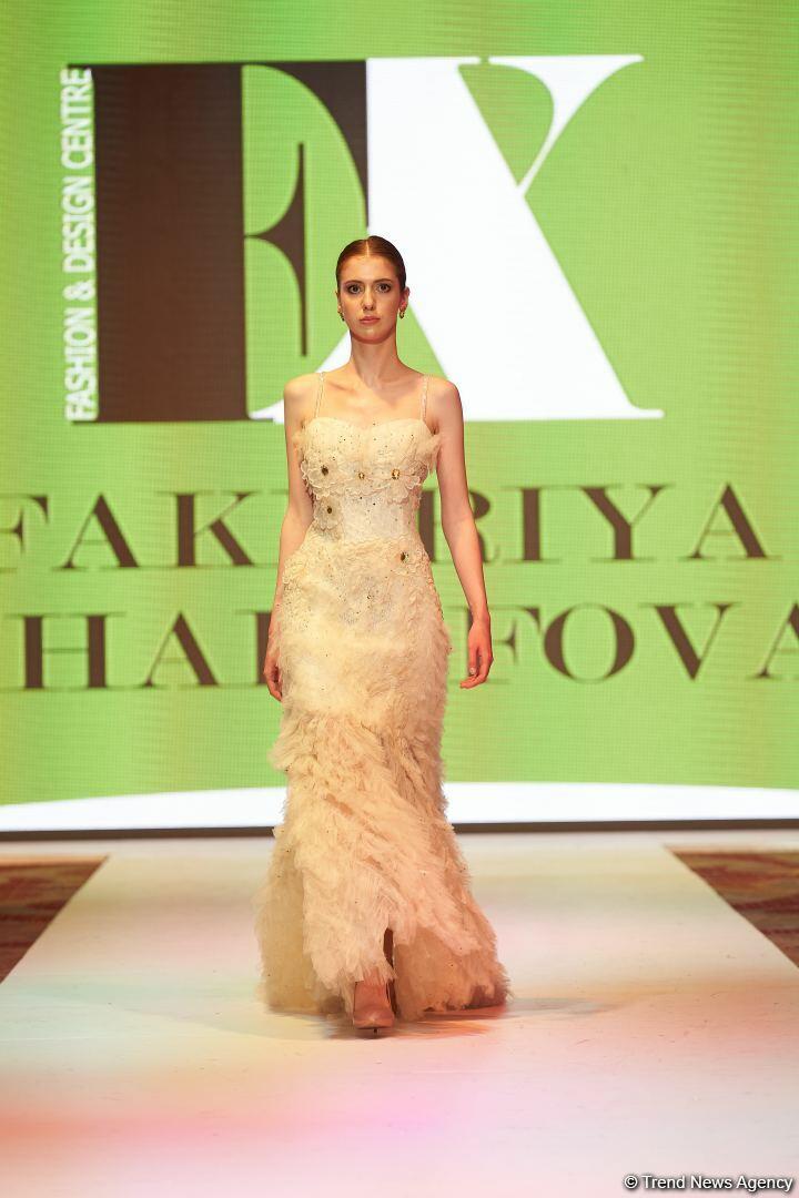 Azerbaijan Fashion Week 2022 – любимый Восток, футуризм, вечерние наряды