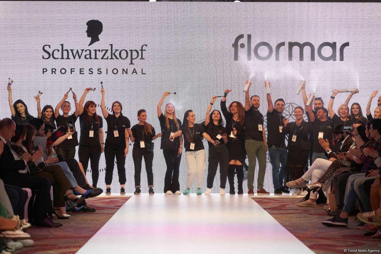 Azerbaijan Fashion Week 2022 – любимый Восток, футуризм, вечерние наряды