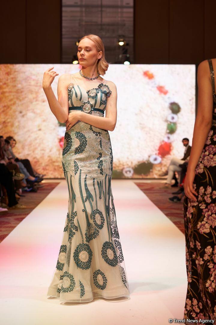 Azerbaijan Fashion Week 2022 – любимый Восток, футуризм, вечерние наряды