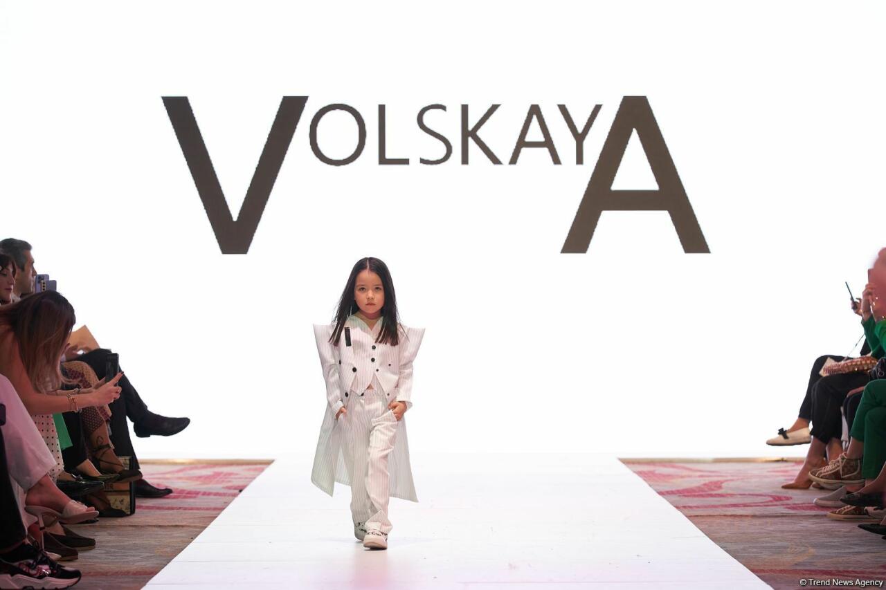 Azerbaijan Fashion Week 2022 – любимый Восток, футуризм, вечерние наряды